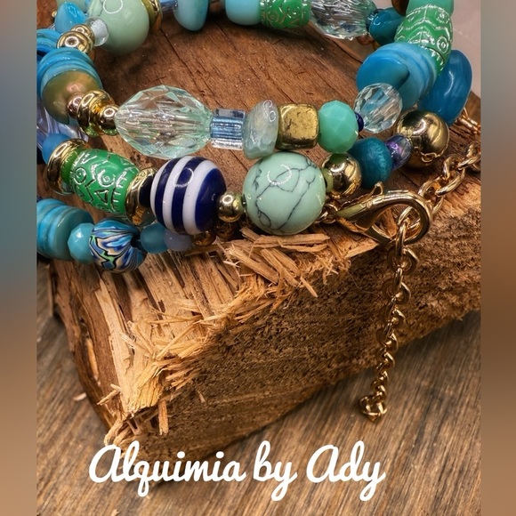 Turquoise wrap around beaded bracelet stack - Picture 2 of 4